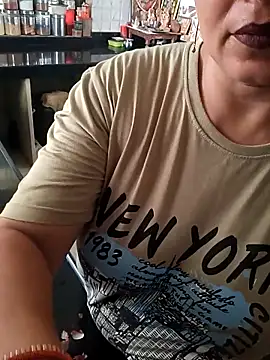 angel_ridhi Show in webcam
