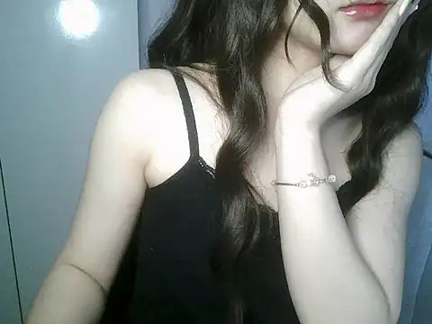 Živá chatovací místnost _Shizukaa_