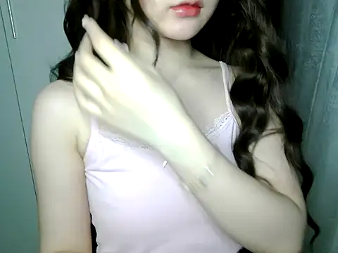 Živá chatovací místnost _Shizukaa_