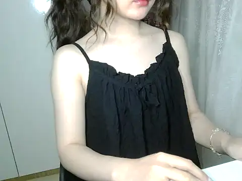 הופעת וובקאם של _Shizukaa_