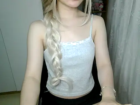 _hihihahaa_'s Live Chat Room
