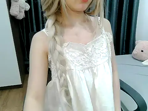 _meomeoo_ 在線直播表演