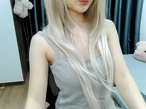 _meomeoo_ Show in webcam