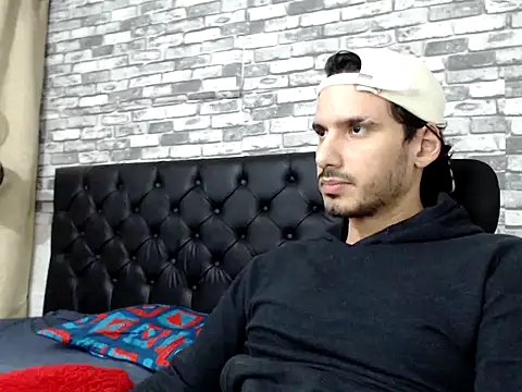 MrTyler667 Webcamshow