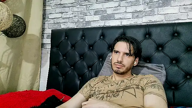 MrTyler667 网络视讯表演