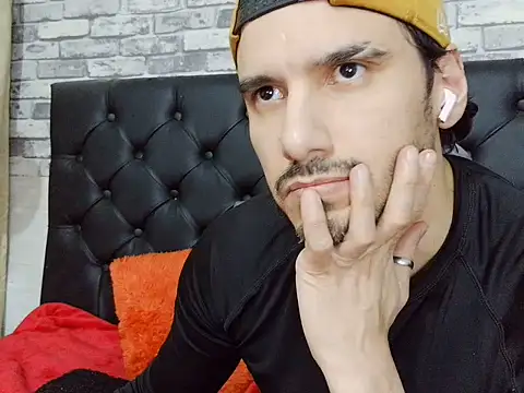 MrTyler667 Webcam Show
