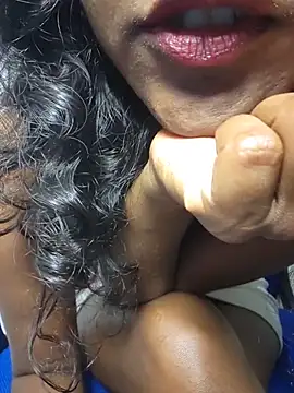 venuki_ihalagamage Webcam show