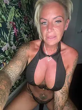 Big-Tits696969n Webbikameraesitys