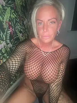 Big-Tits696969 Chat XXX in diretta