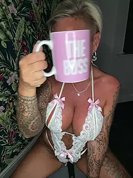 Big-Tits696969 Webcamshow