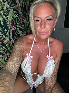 Big-Tits696969n Webbikameraesitys