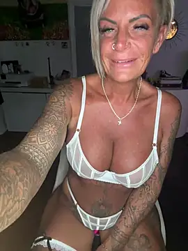 Big-Tits696969 – webcam-show