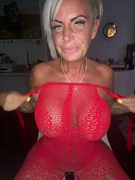 Big-Tits696969 Live XXX-chat