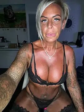 Big-Tits696969n Webbikameraesitys