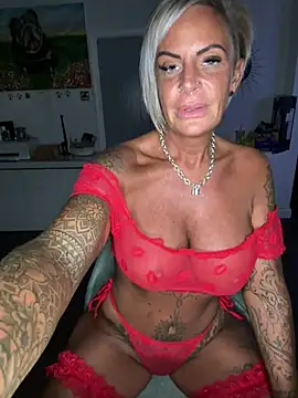Big-Tits696969 Webcamshow