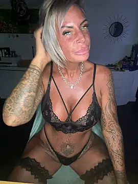 Big-Tits696969 웹캠 쇼