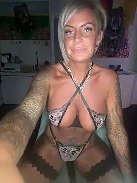 Big-Tits696969 – webcam-show