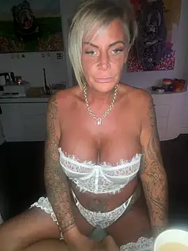 Big-Tits696969 – webcam-show