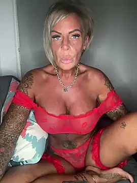 แชท XXX สดของ Big-Tits696969