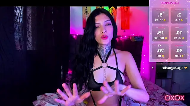 Chat XXX en directo de Mia_Clay1