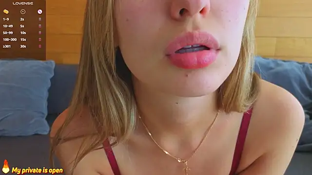 AntonelaAmeli's Webcam Show
