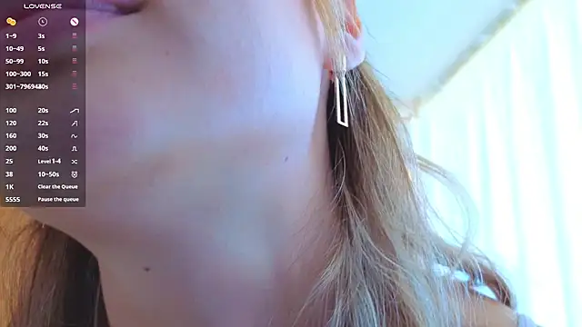 AntonelaAmeli's Webcam Show