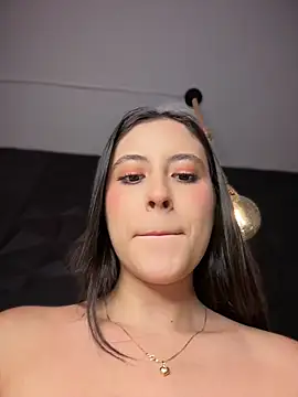 Juanita-Diaz Show in webcam