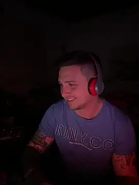 SantyPlayBig webkamerás műsora