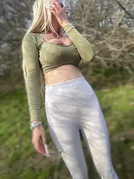 Steffi_Snowbunny Webcamshow