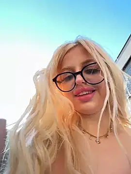 Steffi_Snowbunny's Webcam Show