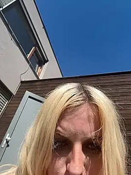 Steffi_Snowbunny: вебкам-шоу