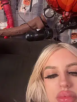 Steffi_Snowbunny's Webcam Show