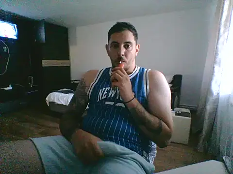 DaNNyeL016 Pertunjukan Webcam