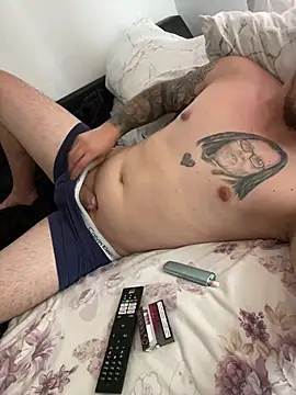 DaNNyeL016 – webcam-show