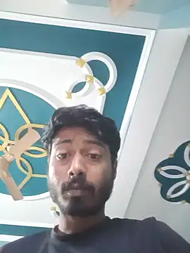 LoggedForint ওয়েবক্যাম শো