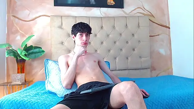 Luke_Carterのウェブカメラショー