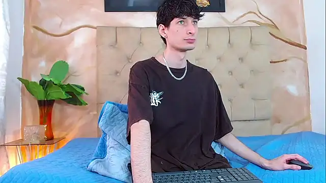 Luke_Carterのウェブカメラショー