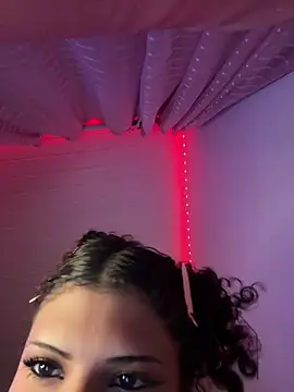 luludolll's Webcam Show