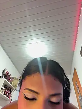 Show de lulubratzz na webcam