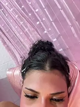 Show de lulubratzz na webcam