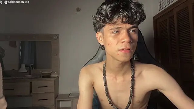 OopsAgain_n Webbikameraesitys