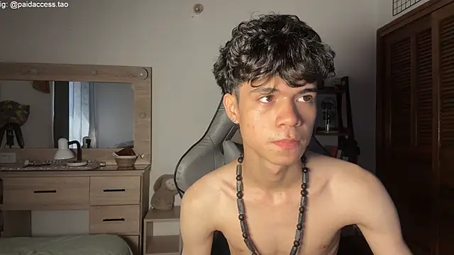 OopsAgain_ webcam show