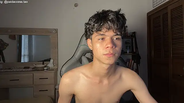 OopsAgain_n Webbikameraesitys