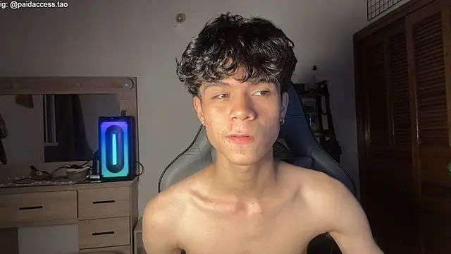 OopsAgain_'s Webcam Show