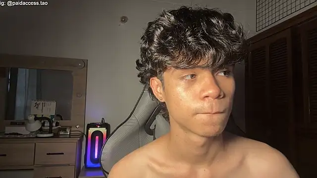OopsAgain_ 在線直播表演