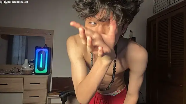 OopsAgain_ 网络视讯表演