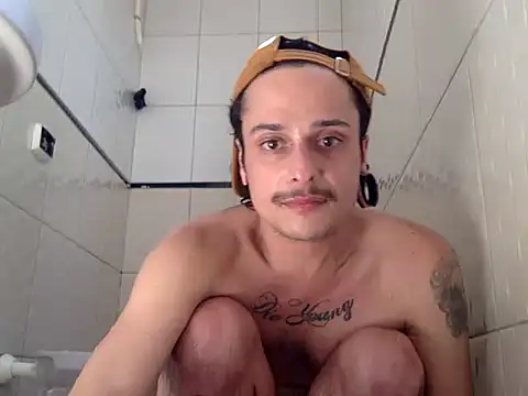 chrisalmeid_ Show Webcam