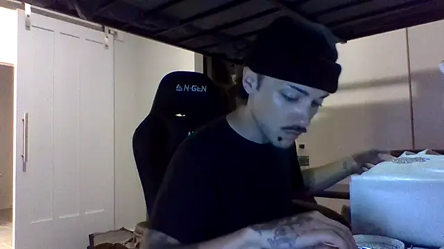 Jbenz420's Webcam Show