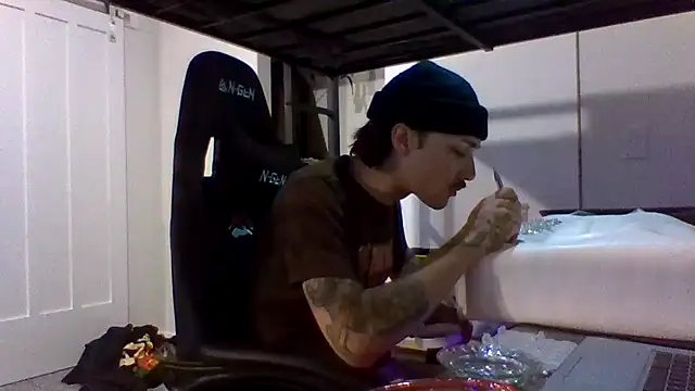 Jbenz420 Show in webcam