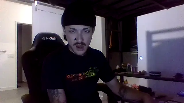 Jbenz420 Show in webcam